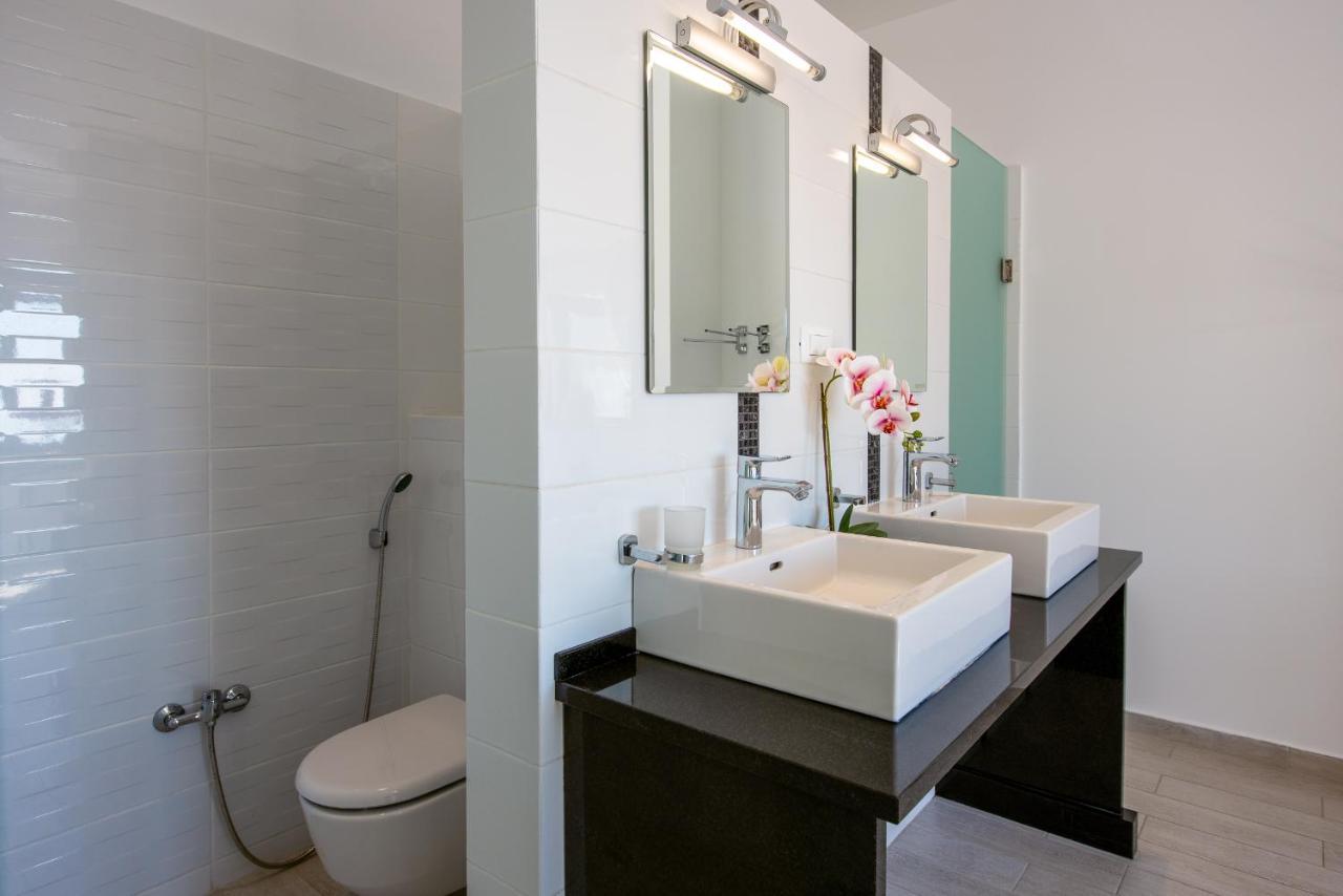 Lazi Sea View Villa Budva